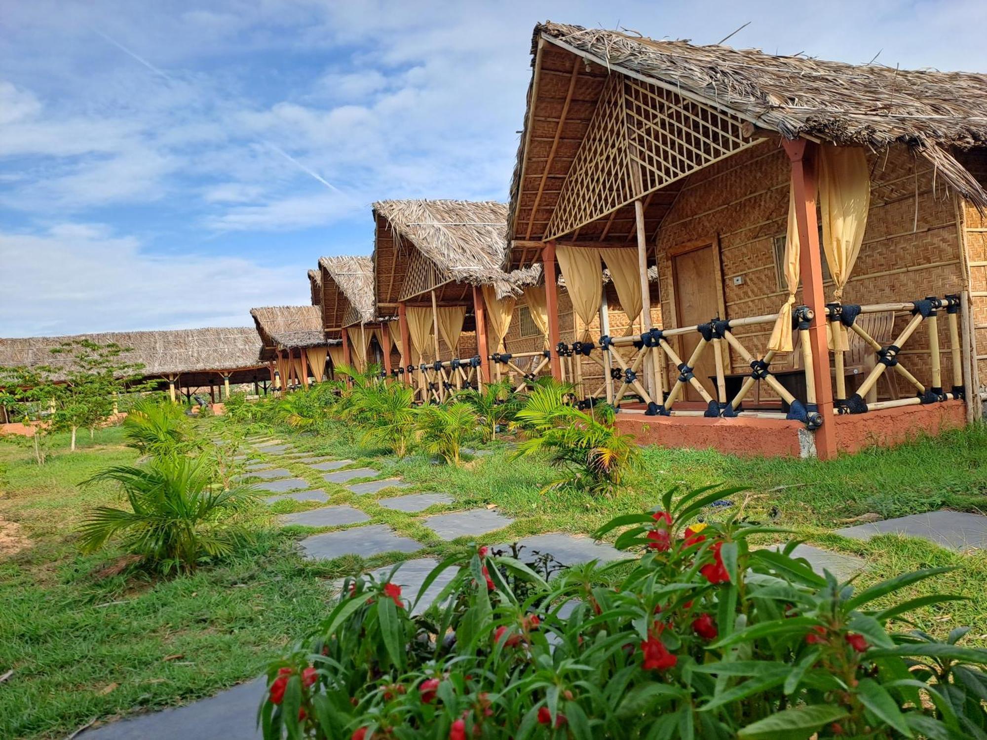 Rasta Cafe Resort Hampi Ngoại thất bức ảnh