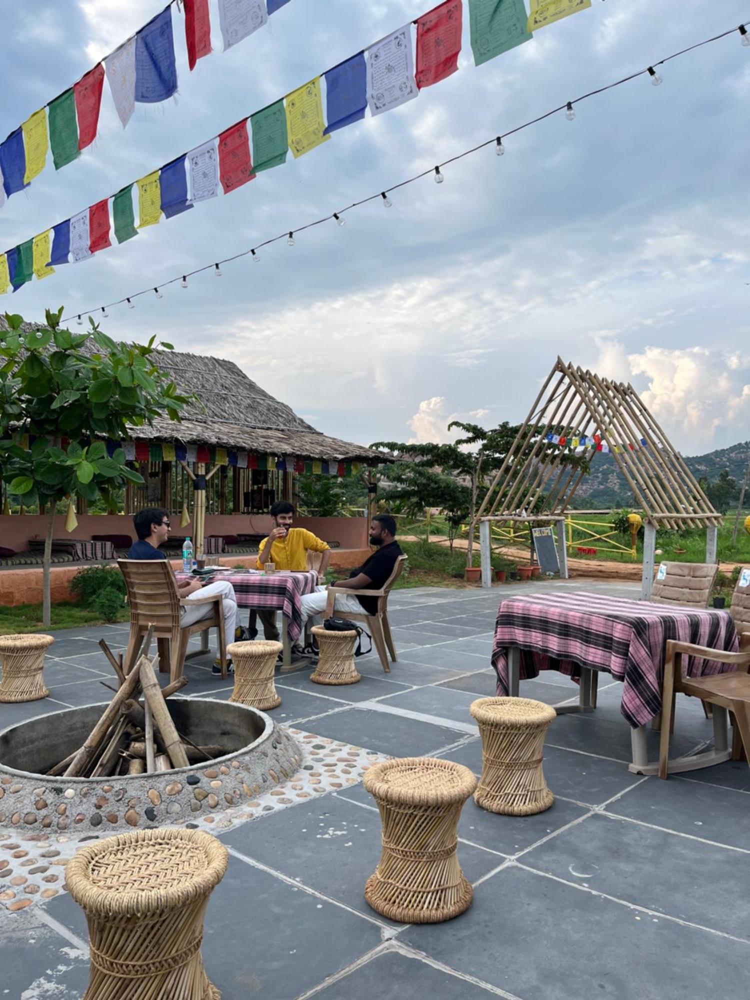 Rasta Cafe Resort Hampi Ngoại thất bức ảnh